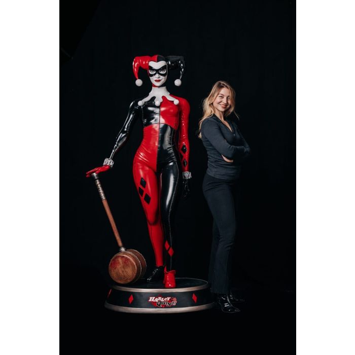 DC Comics Life-Size Statue Harley Quinn 196 cm