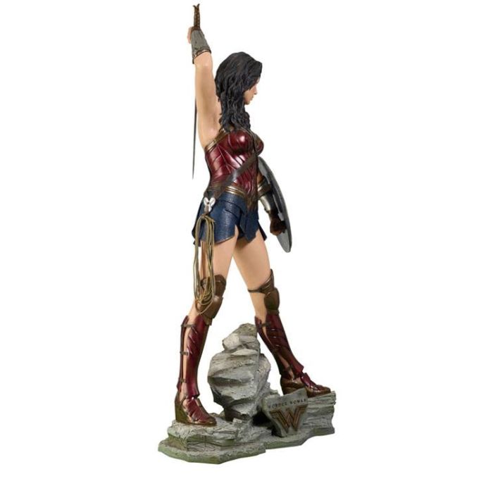Wonder Woman Life-Size Statue Wonder Woman 224 cm