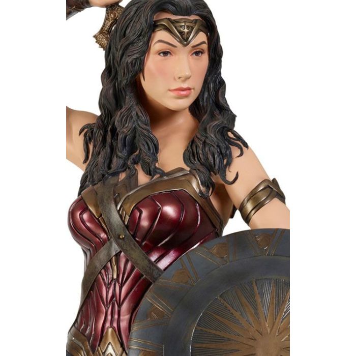 Wonder Woman Life-Size Statue Wonder Woman 224 cm
