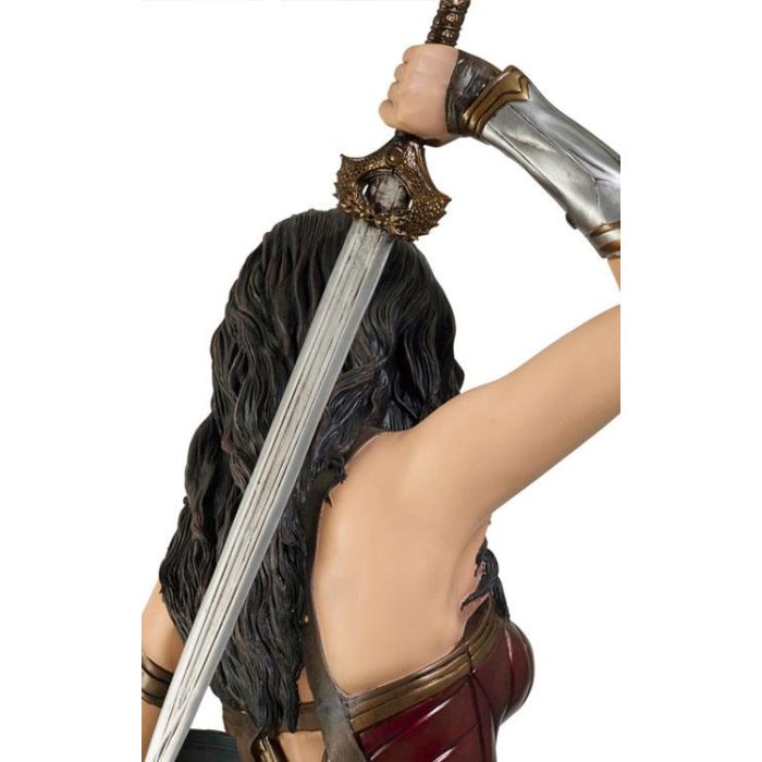 Wonder Woman Life-Size Statue Wonder Woman 224 cm