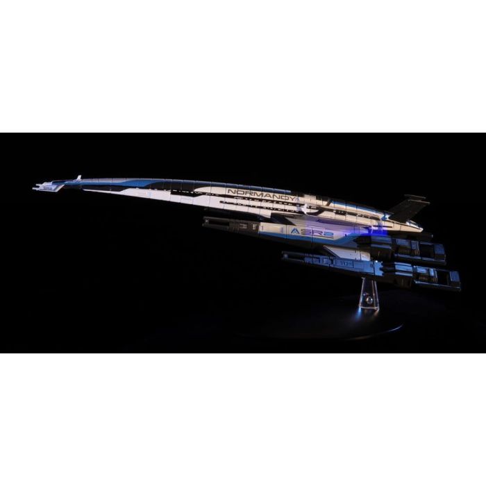 Mass Effect Die-Cast Normandy SR-2 22 cm 