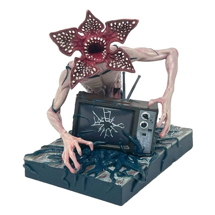 Stranger Things Netflix & Chill Gift Box 