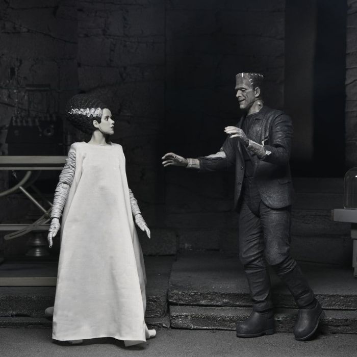 Universal Monsters 2-Pack Action Figure Bride of Frankenstein 90th Anniversary The Monster & His Mate (B&W) 18 cm