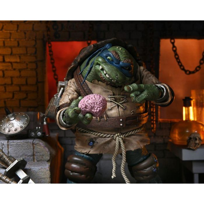 Universal Monsters x Teenage Mutant Ninja Turtles Action Figure Ultimate Leonardo as The Hunchback 18 cm