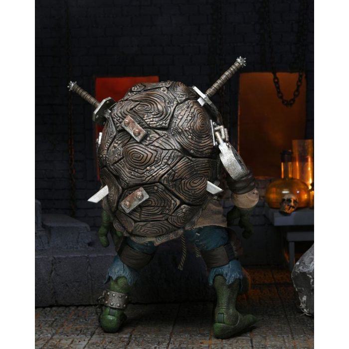 Universal Monsters x Teenage Mutant Ninja Turtles Action Figure Ultimate Leonardo as The Hunchback 18 cm
