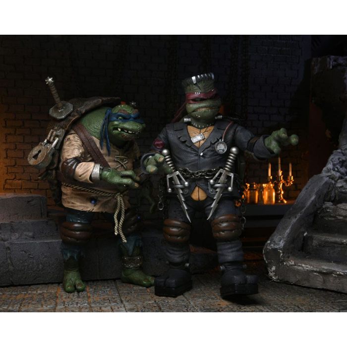 Universal Monsters x Teenage Mutant Ninja Turtles Action Figure Ultimate Leonardo as The Hunchback 18 cm