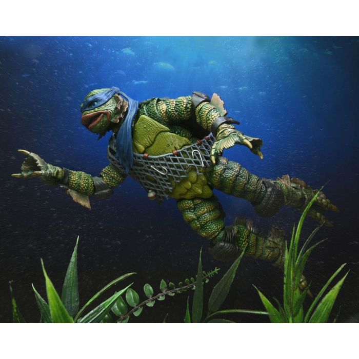 Universal Monsters x Teenage Mutant Ninja Turtles Scale Action Figure Leonardo as the Creature 18 cm