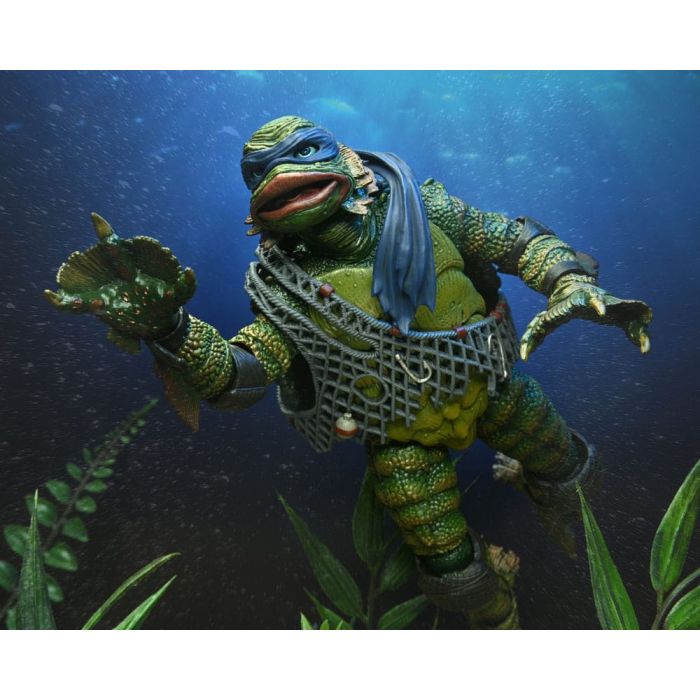 Universal Monsters x Teenage Mutant Ninja Turtles Scale Action Figure Leonardo as the Creature 18 cm