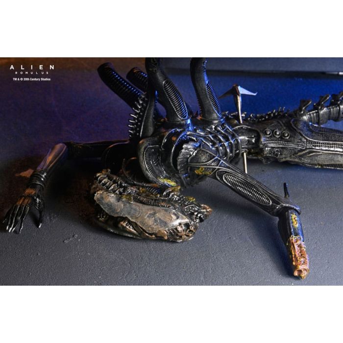 Alien: Romulus Action Figure Deluxe Suspended Lab Xenomorph XX121 18 cm