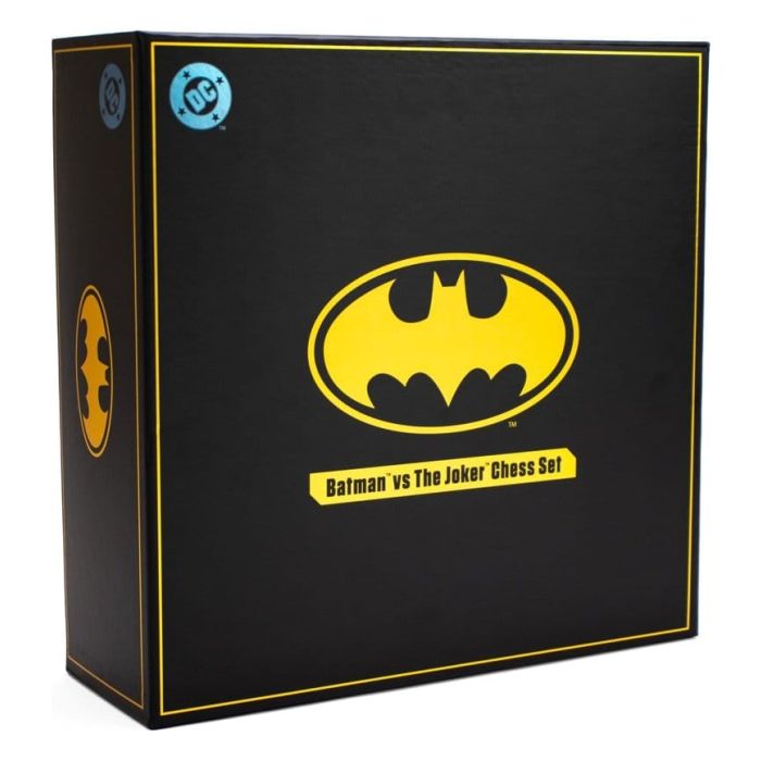 DC Comics Chess Set Batman vs. The Joker 47 cm