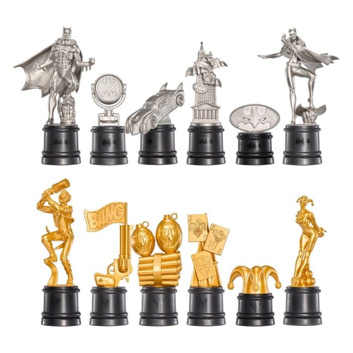 DC Comics Chess Set Batman vs. The Joker 47 cm