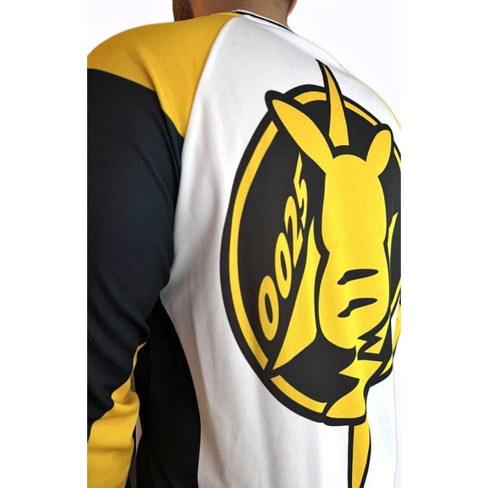 Pokémon Football Jersey Pikachu Size L