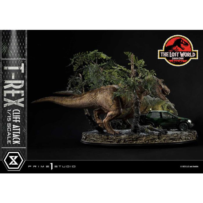 Jurassic World: The Lost World Statue 1/15 T-Rex Cliff Attack 53 cm
