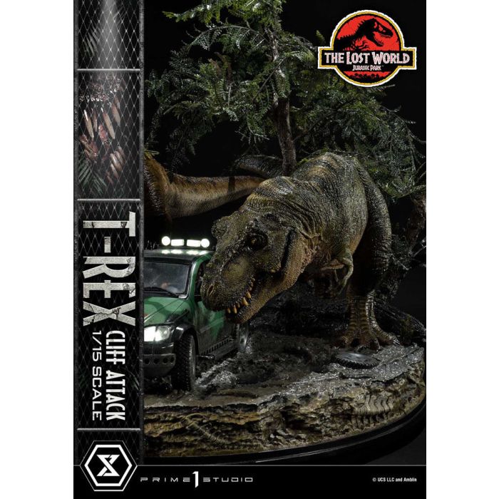 Jurassic World: The Lost World Statue 1/15 T-Rex Cliff Attack 53 cm