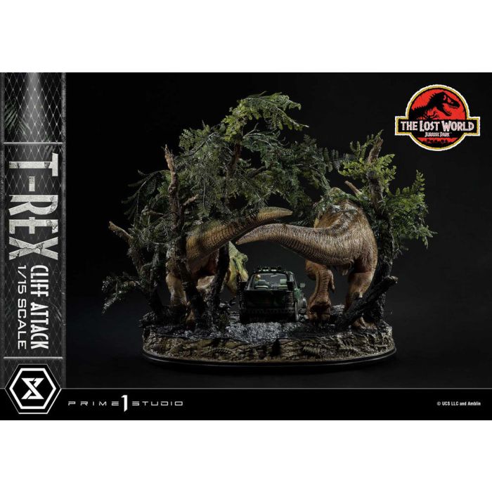 Jurassic World: The Lost World Statue 1/15 T-Rex Cliff Attack Bonus Version 53 cm