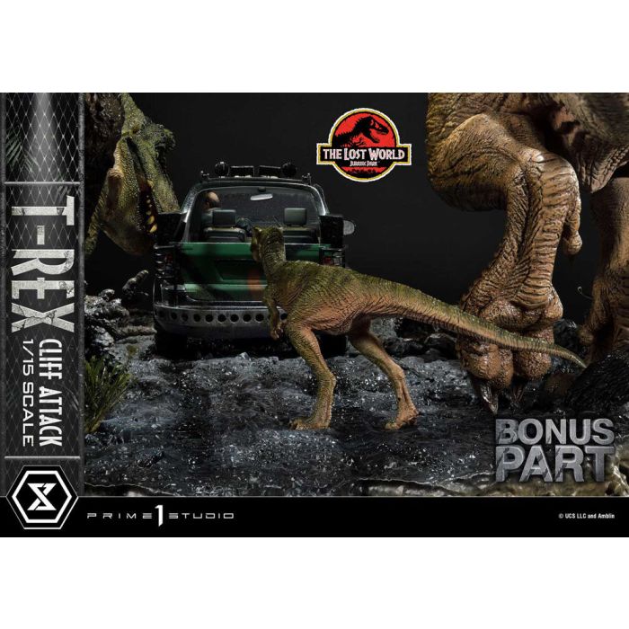 Jurassic World: The Lost World Statue 1/15 T-Rex Cliff Attack Bonus Version 53 cm