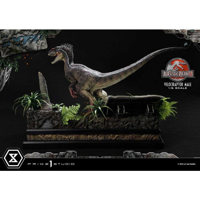 Jurassic Park III Legacy Museum Collection Statue 1/6 Velociraptor Male 40 cm