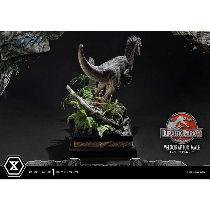 Jurassic Park III Legacy Museum Collection Statue 1/6 Velociraptor Male 40 cm
