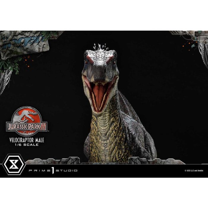 Jurassic Park III Legacy Museum Collection Statue 1/6 Velociraptor Male 40 cm