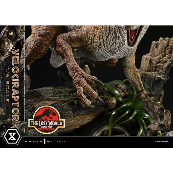 Jurassic Park II Legacy Museum Collection Statue 1/6 Velociraptor 41 cm 