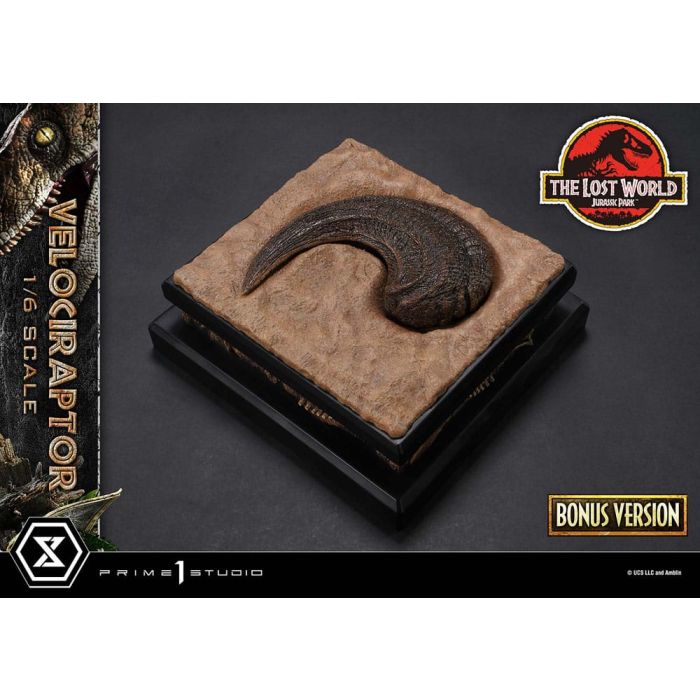 Jurassic Park II Legacy Museum Collection Statue 1/6 Velociraptor Bonus Version 41 cm
