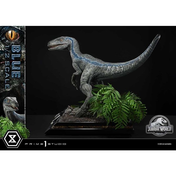 Jurassic World: Fallen Kingdom (Film) Legacy Museum Collection Statue 1/2 Blue 88 cm 
