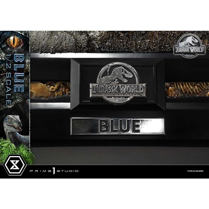 Jurassic World: Fallen Kingdom (Film) Legacy Museum Collection Statue 1/2 Blue 88 cm 