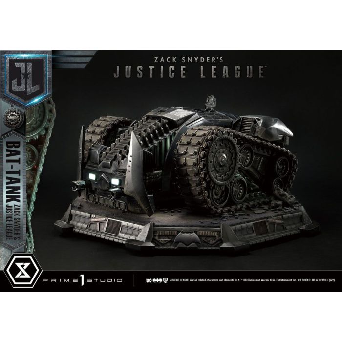 Zack Snyder's Justice League Museum Masterline Diorama Bat-Tank 36 cm