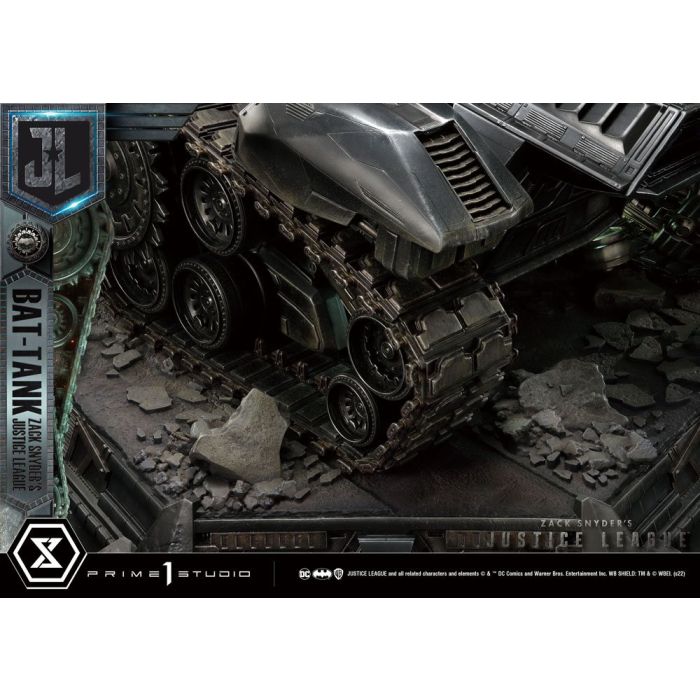 Zack Snyder's Justice League Museum Masterline Diorama Bat-Tank 36 cm