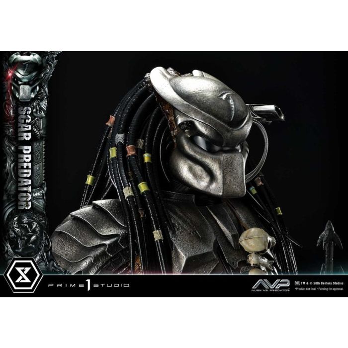 The Alien vs. Predator Museum Masterline Series Statue 1/3 Scar Predator Deluxe Version 93 cm
