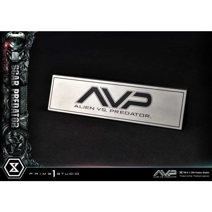 The Alien vs. Predator Museum Masterline Series Statue 1/3 Scar Predator Deluxe Bonus Version 93 cm