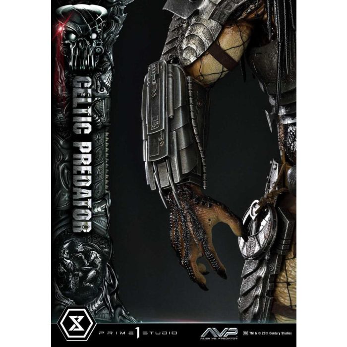 The Alien vs. Predator Museum Masterline Series Statue 1/3 Celtic Predator 95 cm