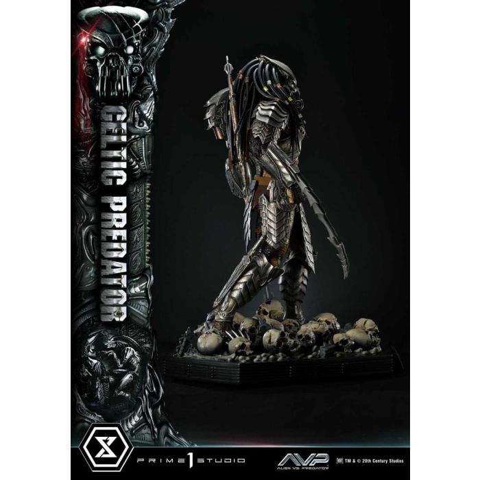 The Alien vs. Predator Museum Masterline Series Statue 1/3 Celtic Predator Bonus Ver. 95 cm