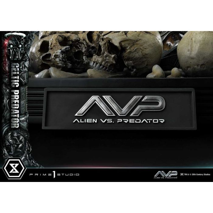 The Alien vs. Predator Museum Masterline Series Statue 1/3 Celtic Predator Bonus Ver. 95 cm