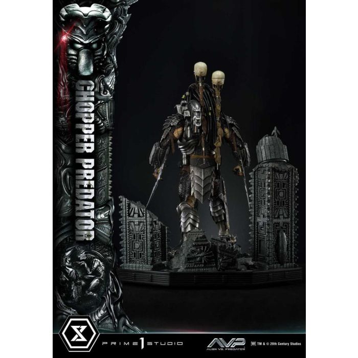The Alien vs. Predator Museum Masterline Series Statue 1/3 Chopper Predator 103 cm