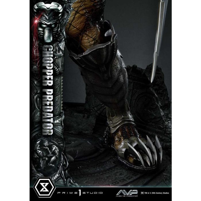 The Alien vs. Predator Museum Masterline Series Statue 1/3 Chopper Predator 103 cm