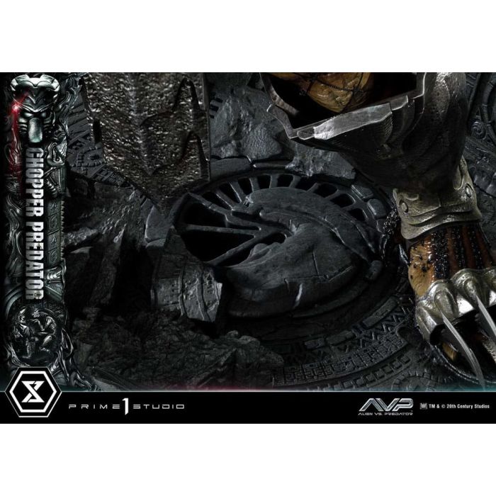 The Alien vs. Predator Museum Masterline Series Statue 1/3 Chopper Predator 103 cm