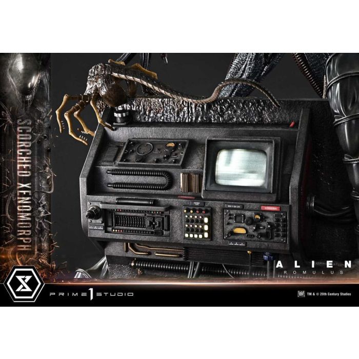 Alien: Romulus Museum Masterline XL Statue 1/3 Scorched Xenomorph 98 cm