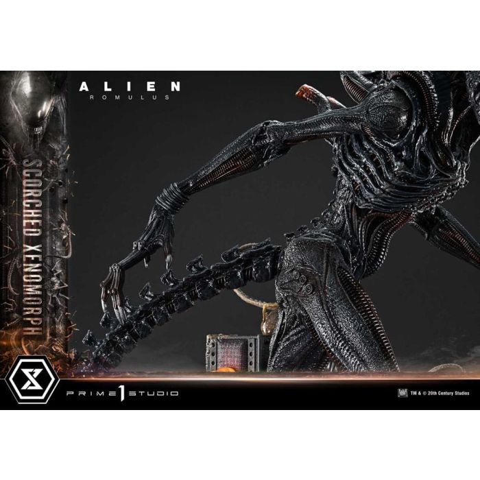 Alien: Romulus Museum Masterline XL Statue 1/3 Scorched Xenomorph 98 cm