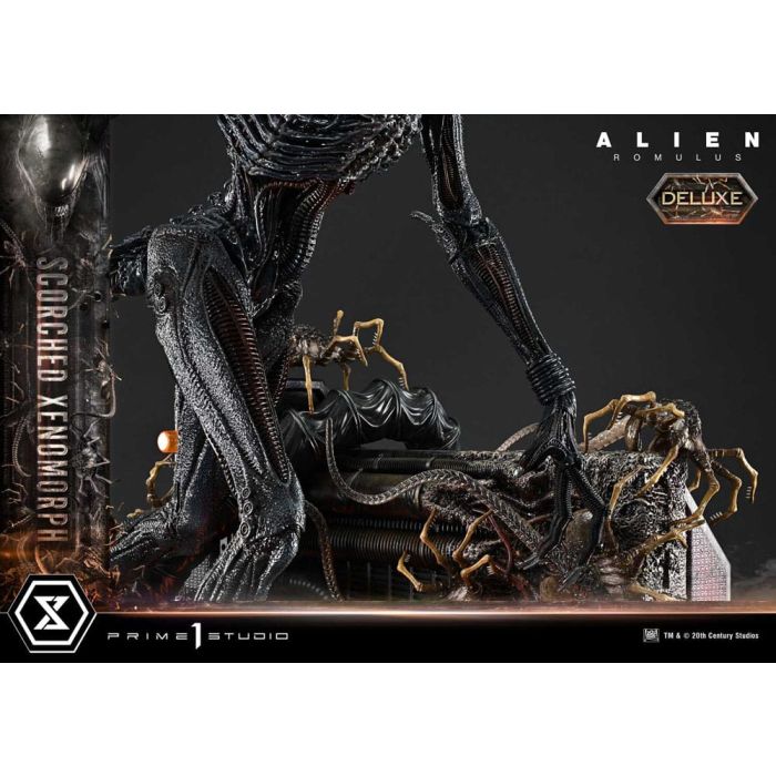 Alien: Romulus Museum Masterline XL Statue 1/3 Scorched Xenomorph Deluxe Version 98 cm
