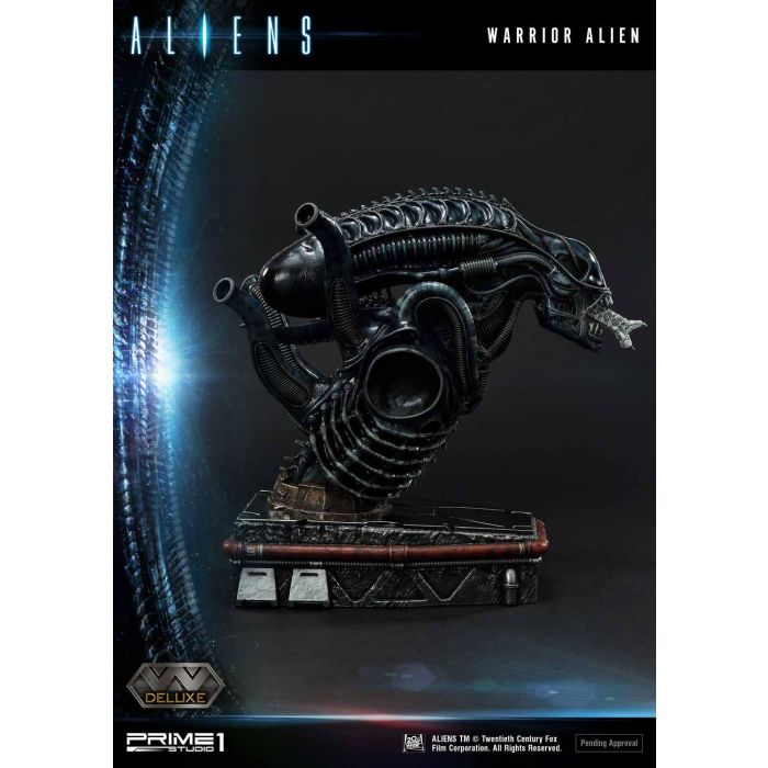 Aliens Premium Masterline Series Statue Warrior Alien Deluxe Bonus Version 67 cm