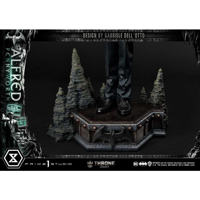 DC Comics Throne Legacy Series Statue Alfred Pennyworth (Batman Comics) Bonus Version 57 cm