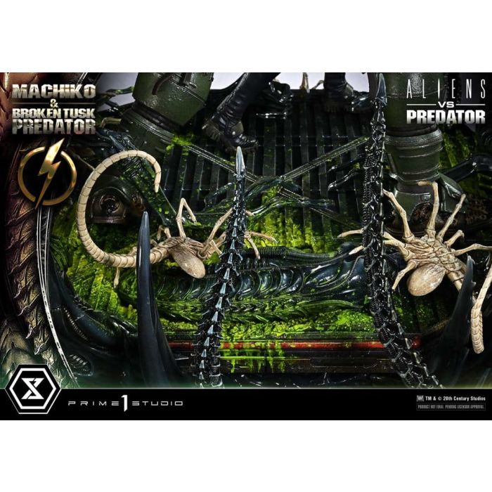 Aliens vs. Predator (Comic) Ultimate Premium Masterline Statue 1/4 Machiko & Broken Tusk Predator 79 cm