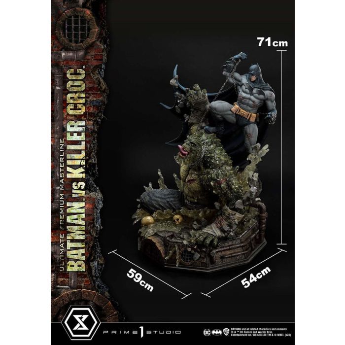 Batman Ultimate Premium Masterline Series Statue Batman Versus Killer Croc Deluxe Version 71 cm