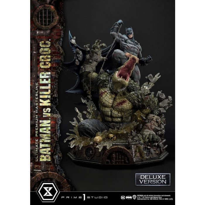 Batman Ultimate Premium Masterline Series Statue Batman Versus Killer Croc Deluxe Version 71 cm