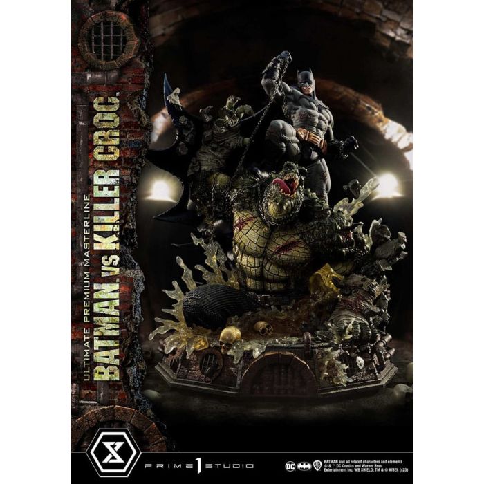 Batman Ultimate Premium Masterline Series Statue Batman Versus Killer Croc Deluxe Version 71 cm