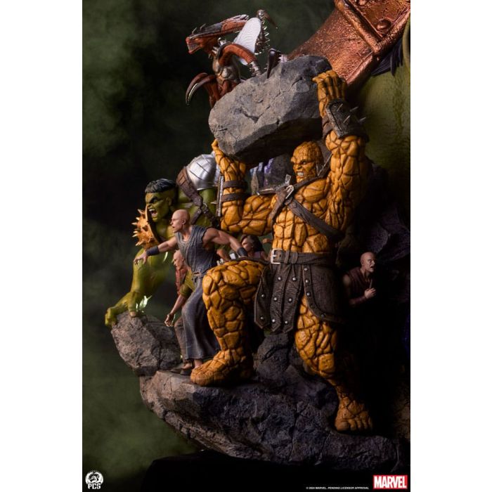 Marvel Fine Art Bust Planet Hulk 69 cm