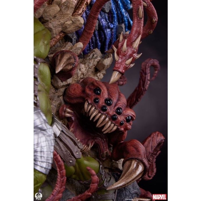 Marvel Fine Art Bust Planet Hulk 69 cm