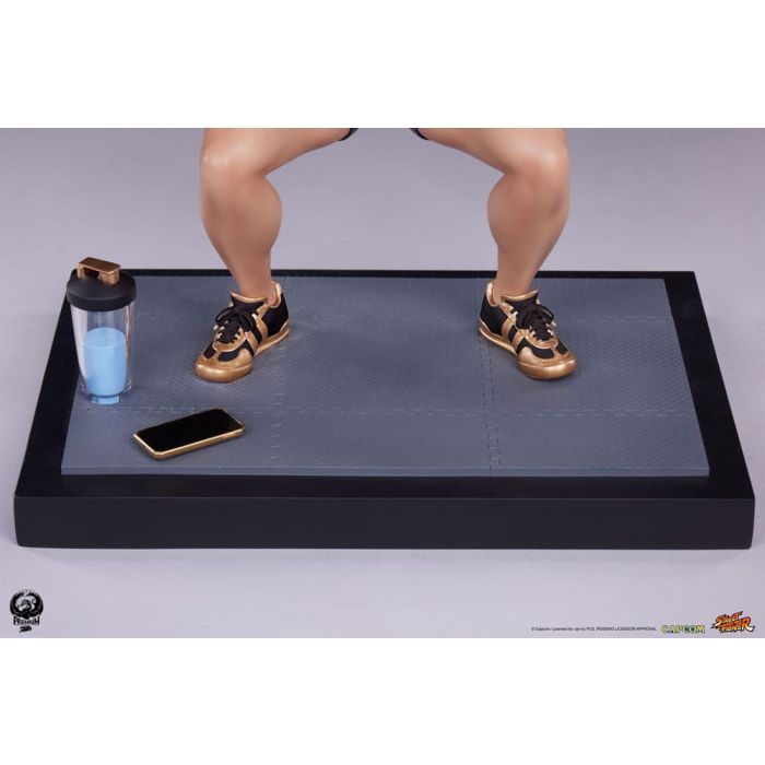 Street Fighter Premier Series Statue 1/4 Chun-Li Powerlifting (Battle Edition) 37 cm