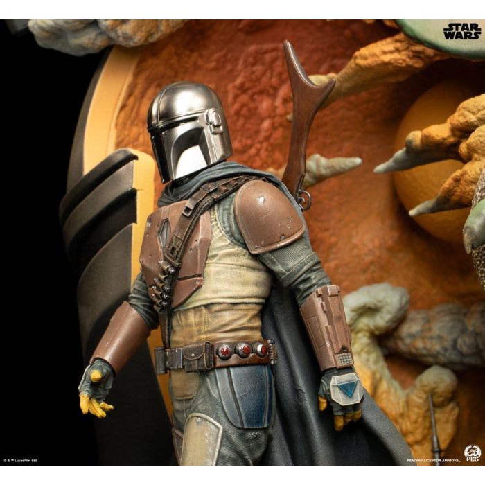Star Wars: The Mandalorian Fine Art Bust 41 cm